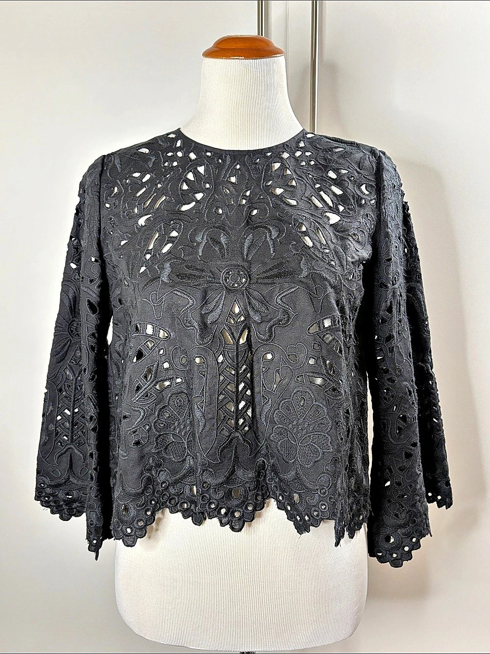 Theory Brizabela Embroidered Linen Blouse in Black Size Small NWT